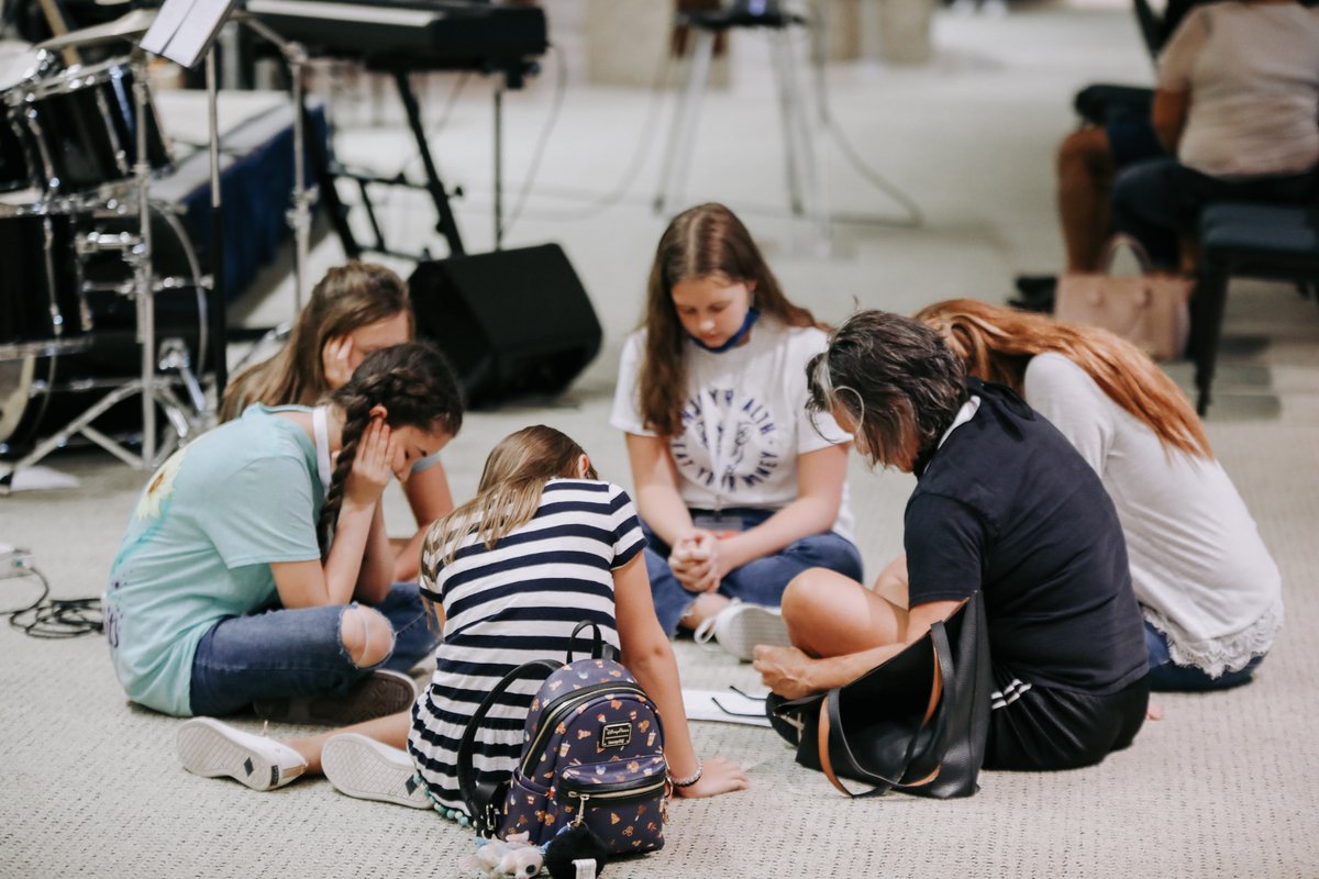 firstbaptistjax's tweet photo. VICTORY WEEKEND!

Victory Weekend has been a blast so far! Pray for our students this afternoon as they serve around our campus and learn about Victory in Christ! #fbcjax https://t.co/0SRcqVhoN3