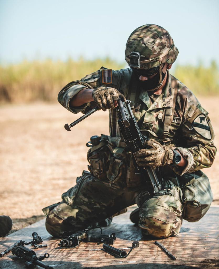 #FirstTeam! #Soldiers from the 3rd Brigade Combat Team, 1st Cavalry Division test their knowledge on #USArmy weapons systems. If they make it all the way, they will be named Experts in their fields and have the badge to prove it. #TrainedAndReady #ArmyTeam #LeadFromTheFront