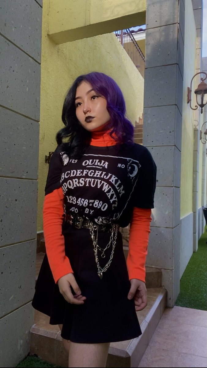 MaferChavana's tweet photo. My inspiration in life is the addams family ;) https://t.co/nD3WdDHS13