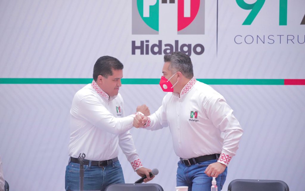 jmvalerapiedras's tweet photo. Nos reunimos en el @cdeprihidalgo para recibir a nuestro presidente del Comité Ejecutivo Nacional del PRI @alitomorenoc.

La unidad del priismo hidalguense nos asegura el triunfo en las próximas elecciones.

¡Porque al #PRI y #AHidalgoNadaLoDetiene! https://t.co/nkbg4uTd2M