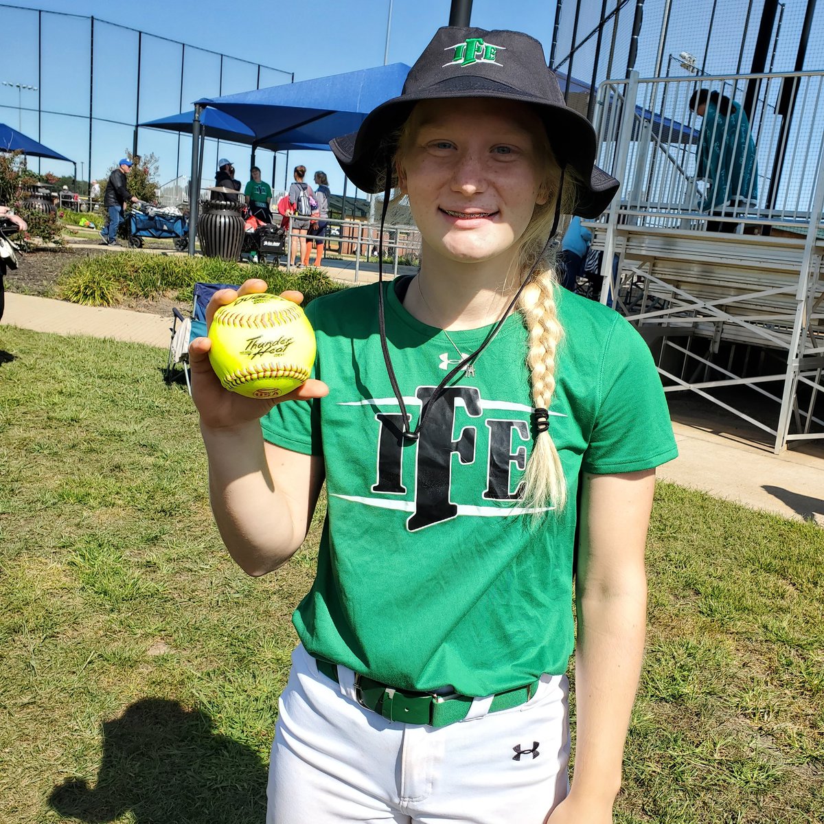 Homegirl <a href="/EmersonMckinnis/">Emerson McKinnis</a> hitting a birthday 💣!