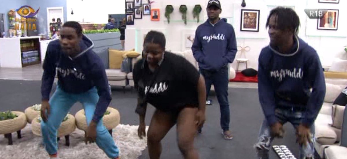 BBNaija's tweet photo. Tonight will be lit! It's already a vibe.

#BBNaija
#BBLiveBlog
https://t.co/XU6o0IfQnw https://t.co/Otcvxw7Q5p