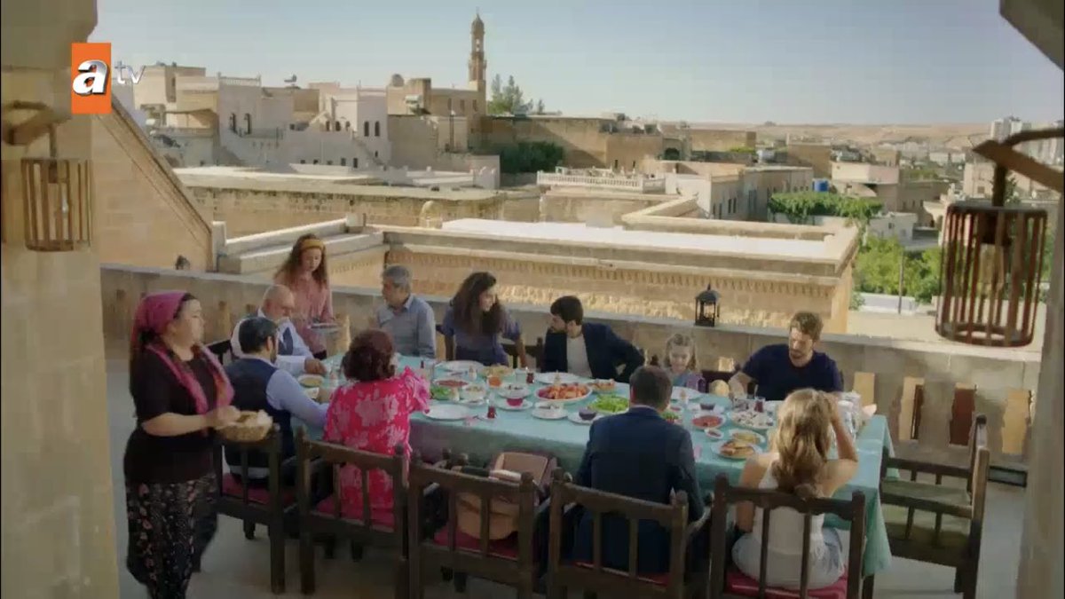 yes they are a big half-miserable family now and they will probably finish a meal for the first time in their lives  #Hercai