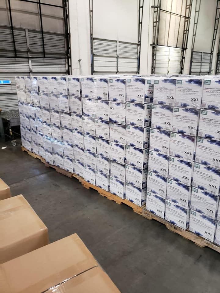 MedazoneMedical's tweet photo. Blue Medical #Nitrile #gloves IN STOCK $6.90/per box 100pcs FDA 510(K). #nitrile #nitrilegloves #nitrilegloves #workgloves #disposablegloves #rubbergloves #handgloves #latexglove #latexgloves #vinylgloves #medicalgloves #surgicalgloves  #examinationgloves #ppe https://t.co/ASJBNXkp2I