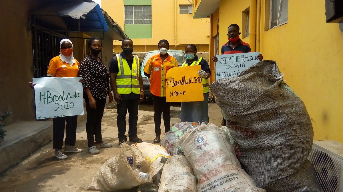 NatureCaresRC's tweet photo. #Cleanup Yaya Abatan Ifako Ijayi #BrandAudit 2020 of top polluters @msimire @ClimateWed @bfpinitiative @cleannigeriaup @CleanUpNigeria https://t.co/RsifFvlZOO