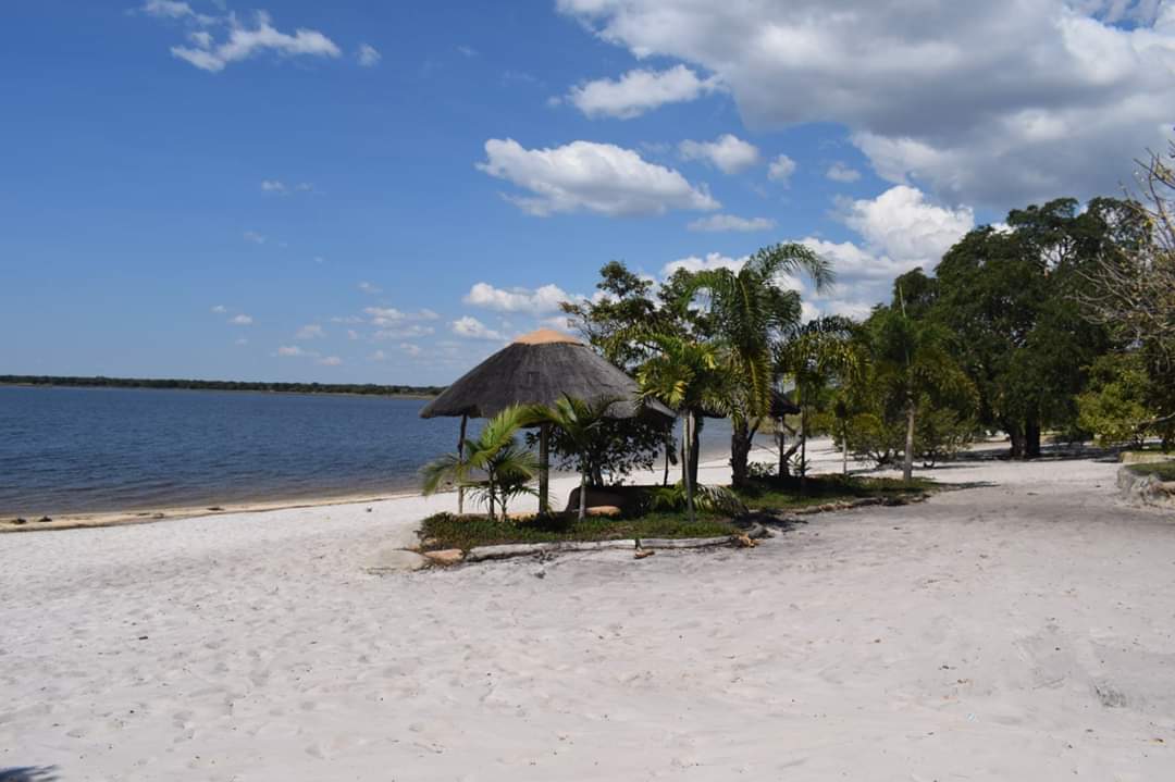 TravelSouthern1's tweet photo. Landlocked with beach. Zambia, Samfya is beautiful https://t.co/GjAXEmgvfj