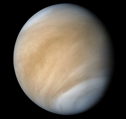 When we speak about microbial life in Venus we refer to life in top clouds not in its surface where the temperature is about 450 celsius, the atmospheric pression 90 atmospheres and probably rains sulfuric acid.
Images: Akatsuki JAXA/Venera 10 processed by @tsplanets https://t.co/WS251LVzn6