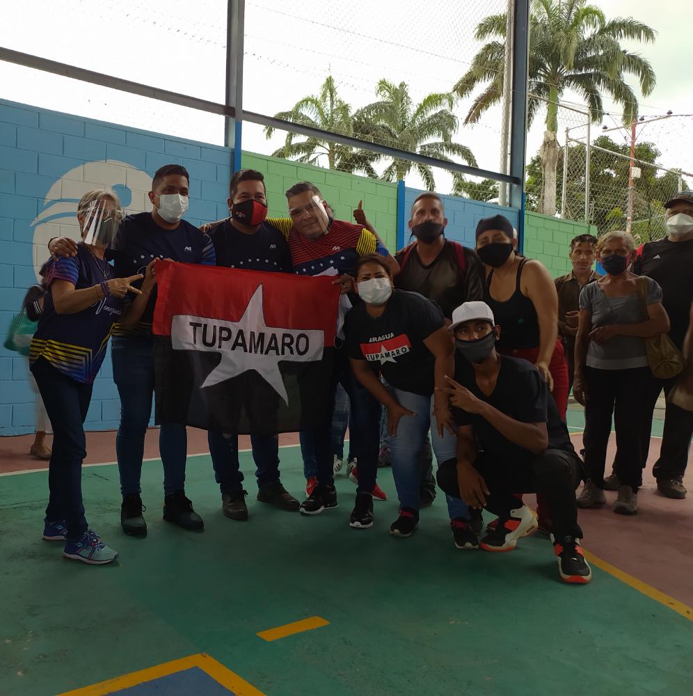 Mira_Venezuela's tweet photo. Militancia #TUPAMARO acompañó a los candidatos a la Asamblea Nacional, @Manueljuventud2 y @RogerPintoMRT en acto de juramentación del comando de Campaña Darío Vivas del circuito 2, del Estado @AraguaMRT2, la unidad nos otorgará la VICTORIA.

#VenVamosJuntos
#LosRebeldesSomosMas https://t.co/sJpQvc0x01
