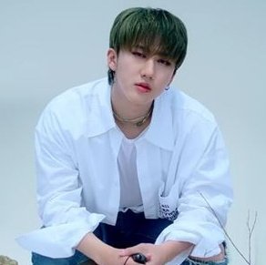 changbin stans- people think they're quiet for some reason THEY'RE NOT- intimidating at first- usually pretty soft but don't underestimate them when he does that thigh grab in the backdoor choreo- usually have dark layouts- UR ALL SO HOT