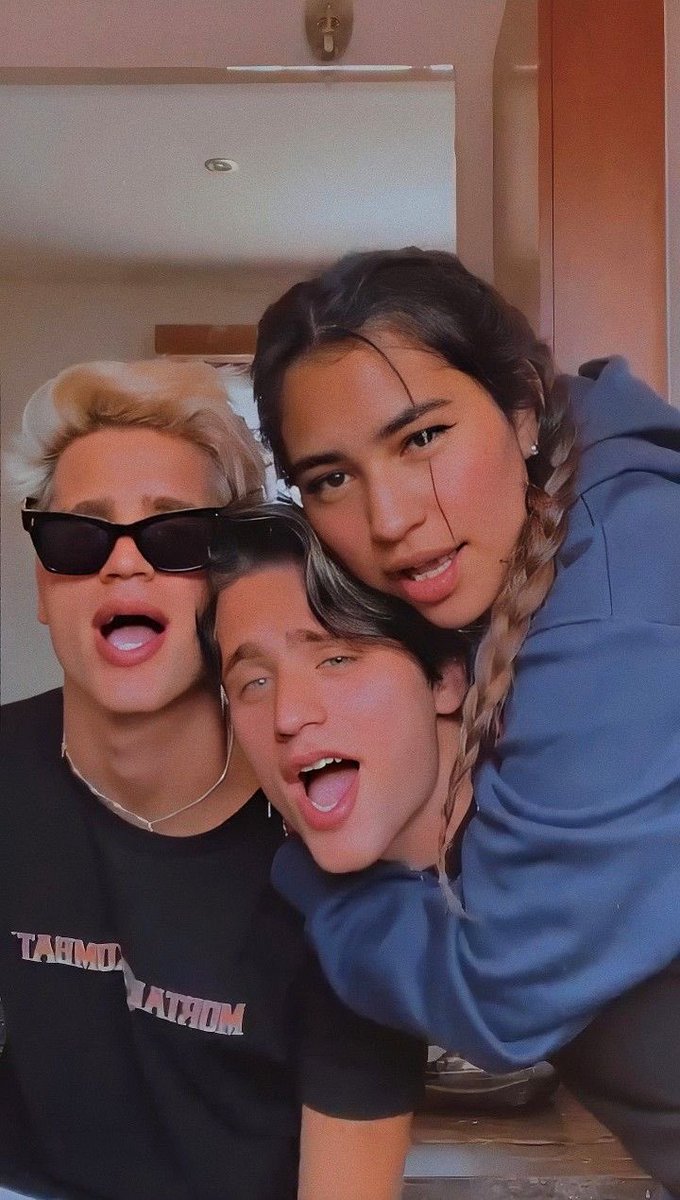 emartineeez's tweet photo. #nohateforteamken https://t.co/iZXWvKB2Zf