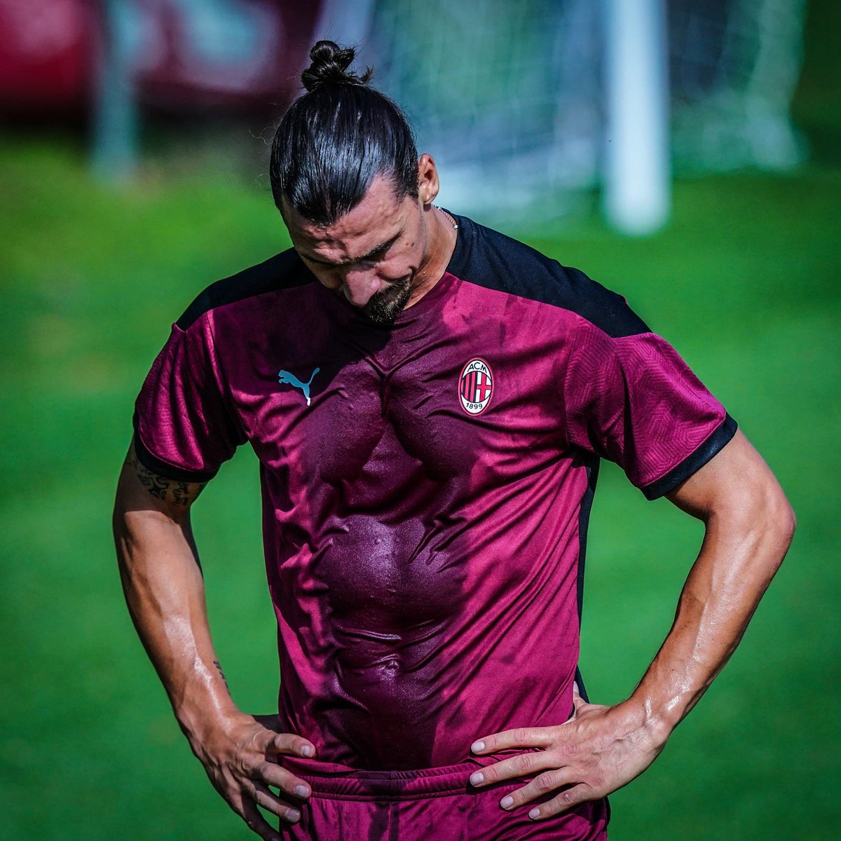 sisikawiss's tweet image. Zlatan 38 ans             Payet 33 ans