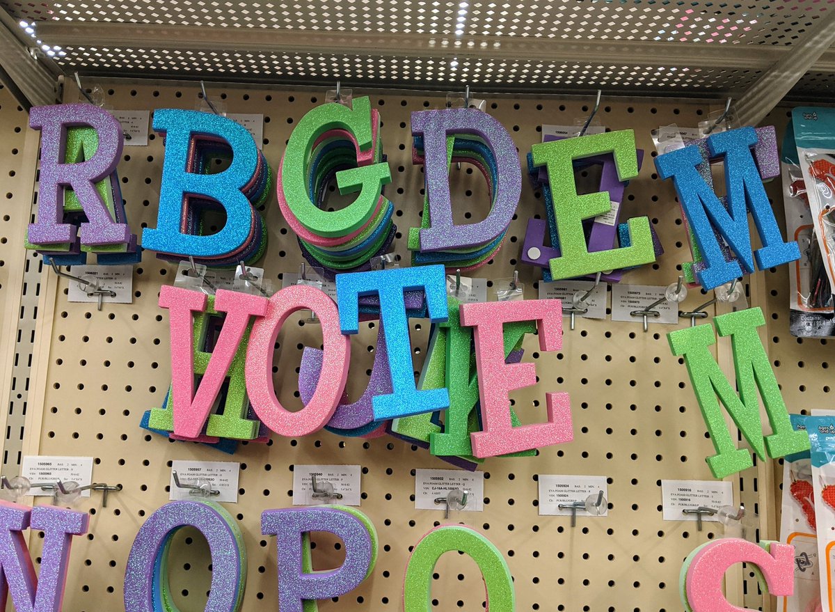 LS_Science_Mom's tweet image. I notice a new storefront. Hobby Lobby. Nope. I can't just ignore it. Just some little thing to honor this amazing life that we have lost. Petty perhaps, but maybe it made someone smile, someone have hope. #smallactsofresistance #RIPRBG #RuthBaderGinsburg #RBG #RBGRevolution