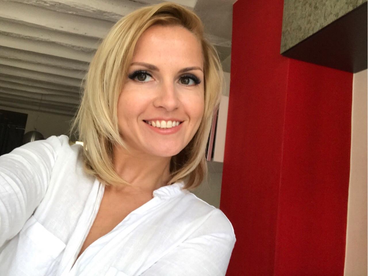 Pink Penguin on X: Alika Alba t.cow5apmNITbR  X