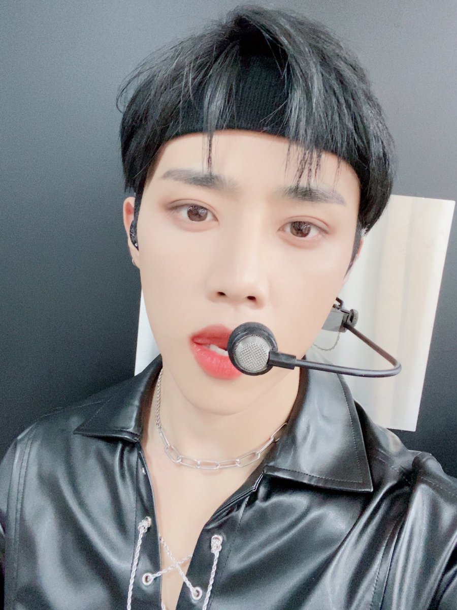 WE_THE_BOYZ's tweet photo. [선우] 잘 자 더비💓💓💓 https://t.co/EdNo7UxeO8