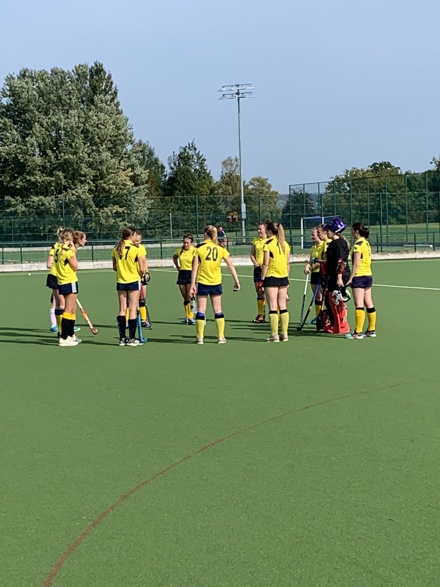 KWalt07's tweet photo. @TBBHockey Ladies 2s back in action today. Thanks to hosts @HockeyMillfield a great afternoon #socialdistance #fastfearlessfun https://t.co/CNqoTE1pBG