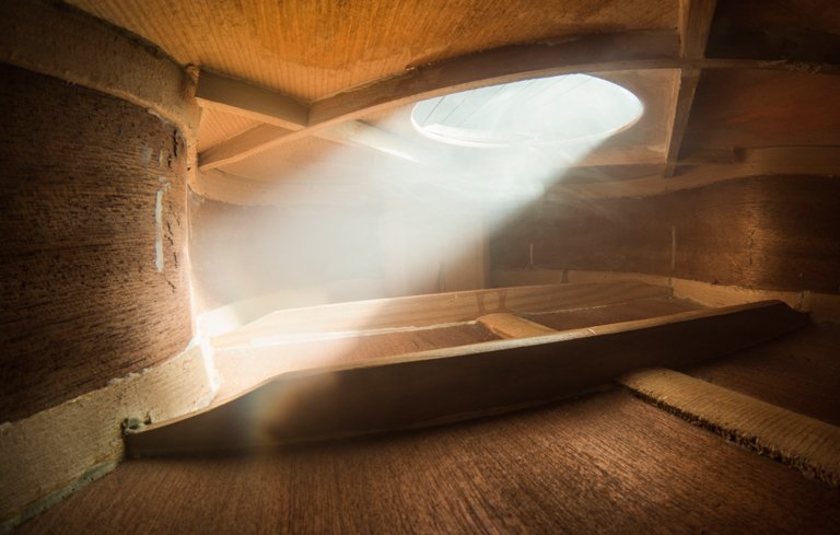 chselles's tweet image. Adrian Borda fotografía el mundo interior de los instrumentos musicales