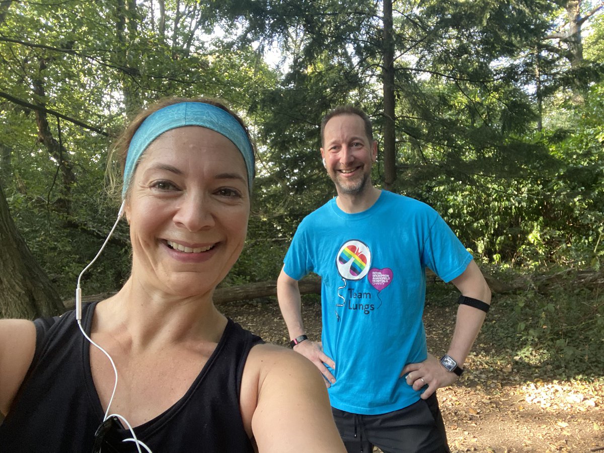 jofeary's tweet photo. Out for a run in N London this morning and excited to see a @RBHCharity #teamlungs t-shirt and meet @timvansomeren also running. We had a lovely chat! #rbht #respisbest #virtualchallenge https://t.co/SNh7xg8h5C