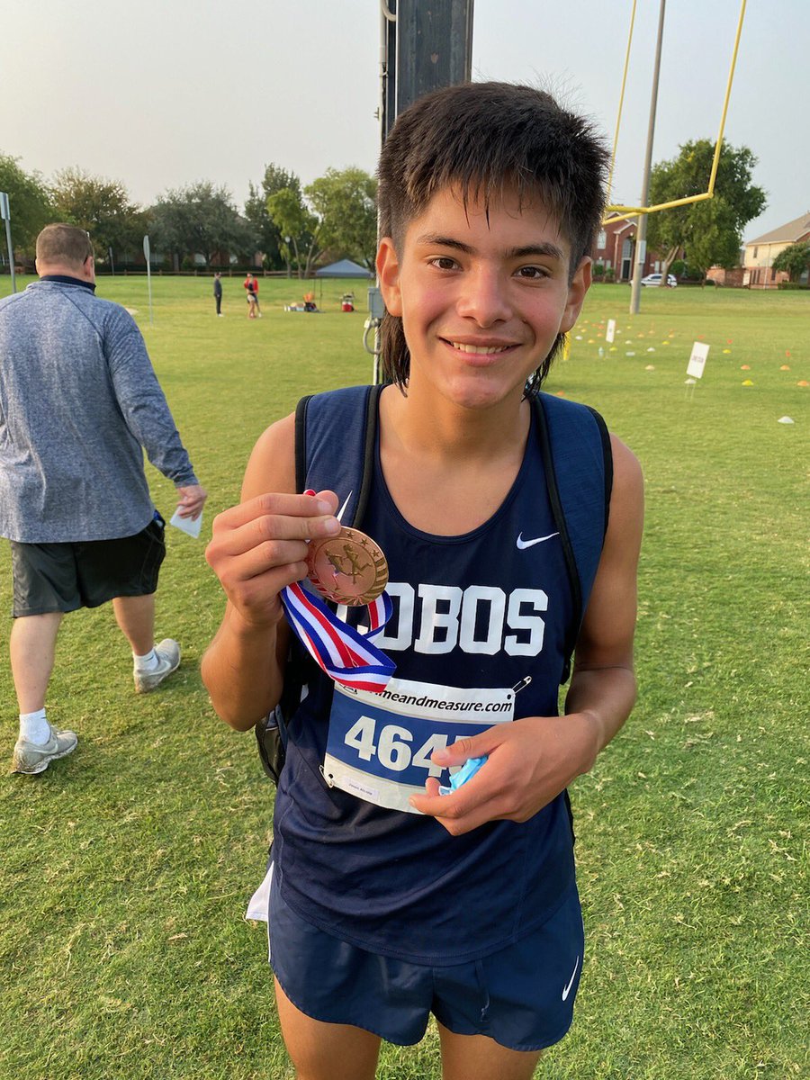 Congratulations LEHS XC runner Jason Alcala finishes 8th in Varsity Boys @ NTX Meet #2 and new 5K School Record 16:37!! #LoboProud <a href="/LittleElmHS/">Little Elm HS</a> <a href="/leisd/">Little Elm ISD</a>