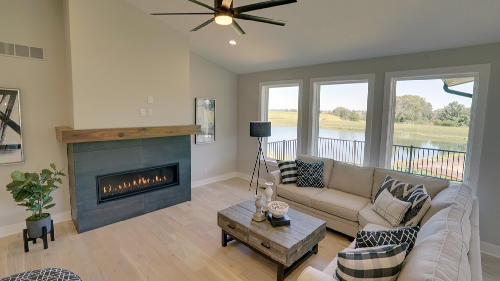 Drake Homes tweet media