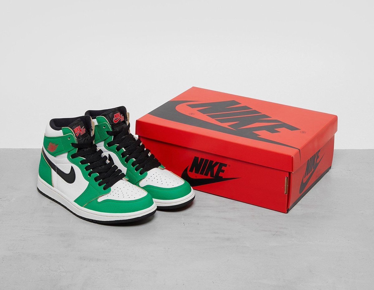 women's air jordan 1 lucky green
