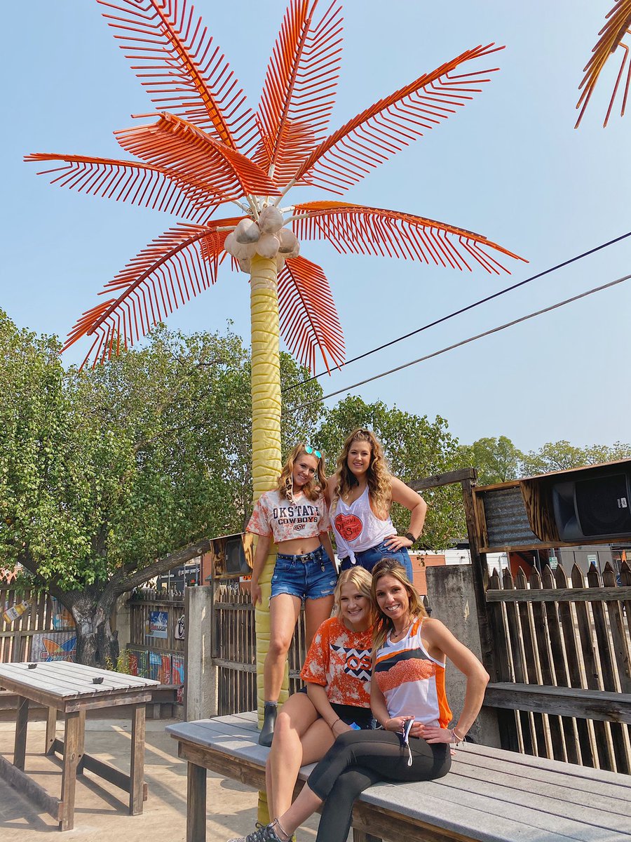 JR_Murphys's tweet photo. Come hang out with us under the palms today, open till 2am! Get a frozen jack and coke and watch some football! 🌴🧡 https://t.co/I5gz7FTX4N