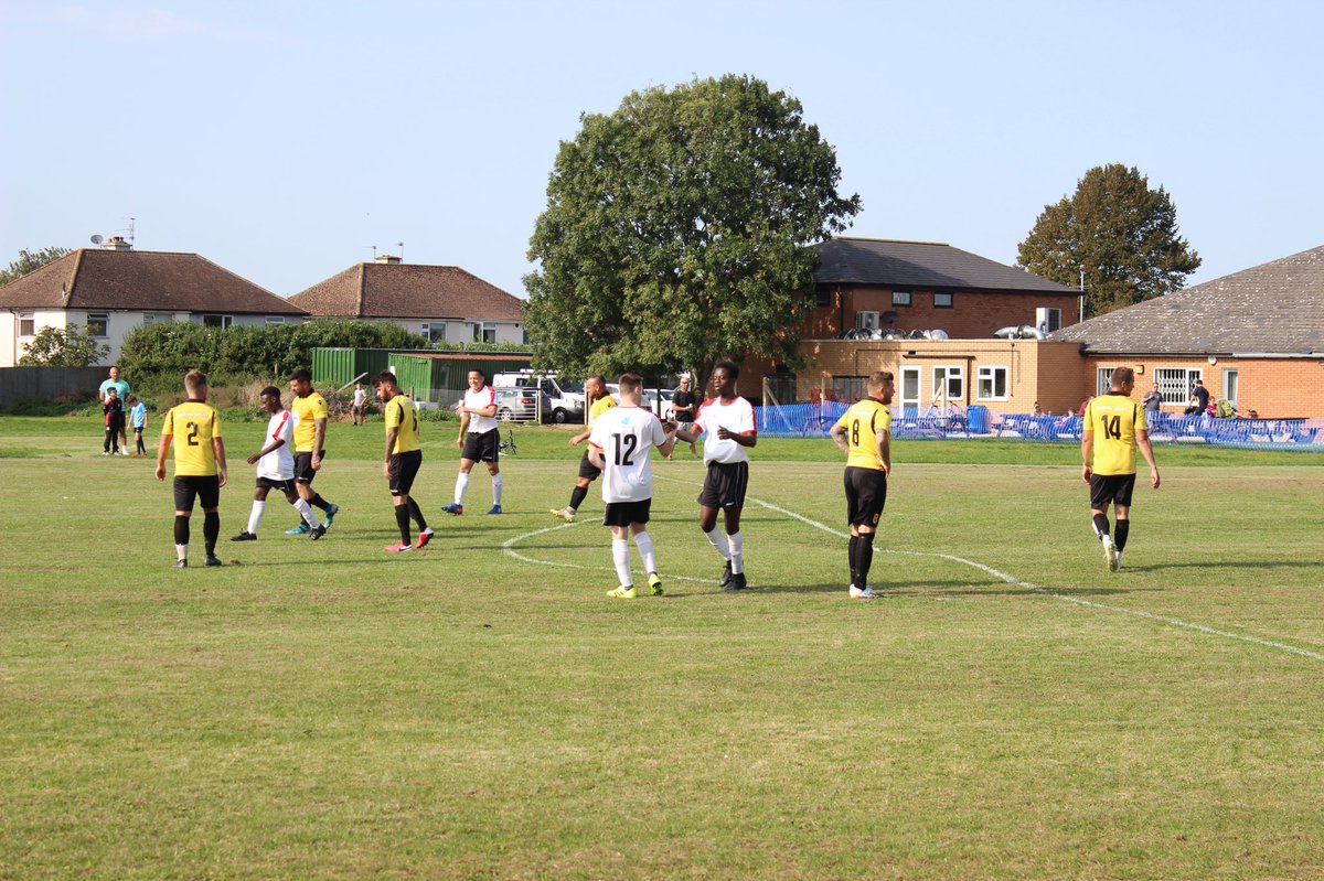 📸 Things you love to see. 💛💙

Both goals from today’s 1st XI 2-0 victory over <a href="/TredworthFC/">Tredworth Tigers</a> in pictures!

#UTR  | #uptherichians