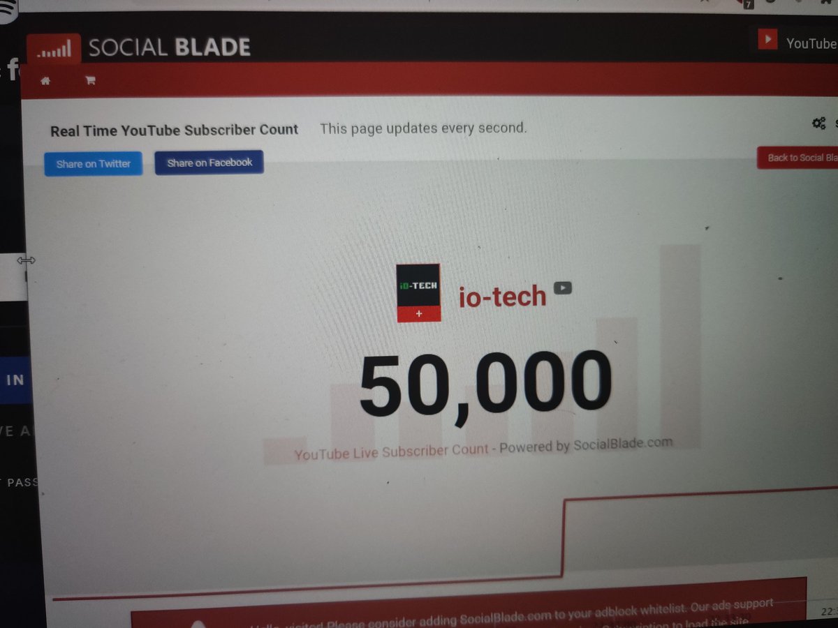 sampsa_kurri's tweet photo. 50000 tilaajaa täynnä @iotechfi YouTube-kanavalla, puolessa välissä ollaan tavoitetta eli 100 000 tilaajaa 🥳 Matka tähän asti kesti 4 vuotta, tavoitteeseen vielä toiset 4 vuotta? 🤔 https://t.co/FdWs1qdlpN