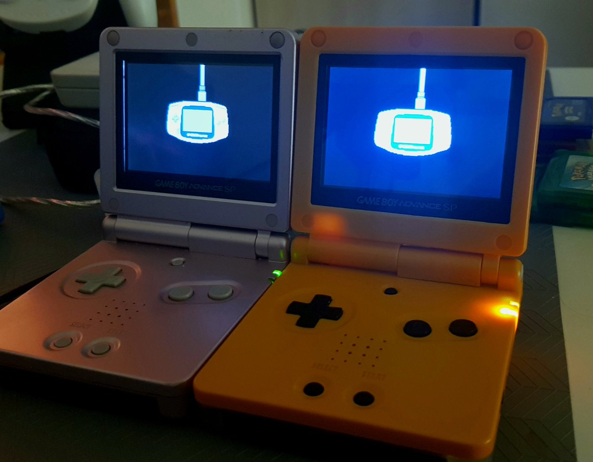 speed0373's tweet photo. Currently grinding for Box Pichu and watching the #OneMonRun of @TheSakatiS special stream 😬 https://t.co/uHSwyGMuJY