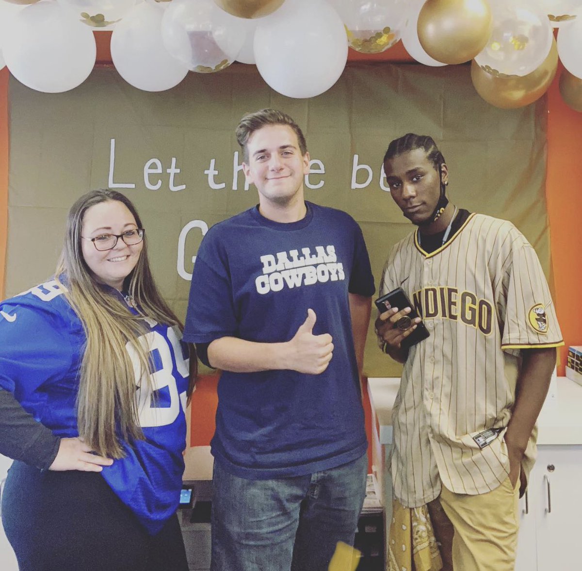 ATTLongBeachNY's tweet photo. Jersey day ends spirit week here at the AT&amp;T Store in Long Beach, but we’re still GOING GOLD for Childhood Cancer Month! Don’t forget to drop off old phones for donation money! Every dollar goes to The Faris Foundation. Thanks for all of your support so far! #LetThereBeGold https://t.co/XUqVBniNeF