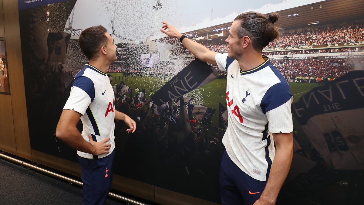 SpursOfficial's tweet photo. 📌 Tottenham Hotspur Stadium 

#BaleIsBack ⚪️ #HolaReguilón https://t.co/OOY2NJMRu0