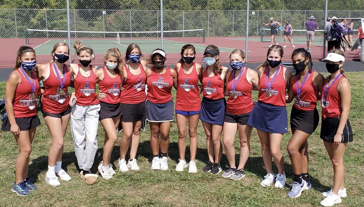 LibsJVTennis's tweet image. Great job girls 5 out of 6 teams medaled and we took 2nd place overall in the tournament. Coach Leonard is so proud of everyone, and thanks all the spectators for showing support.