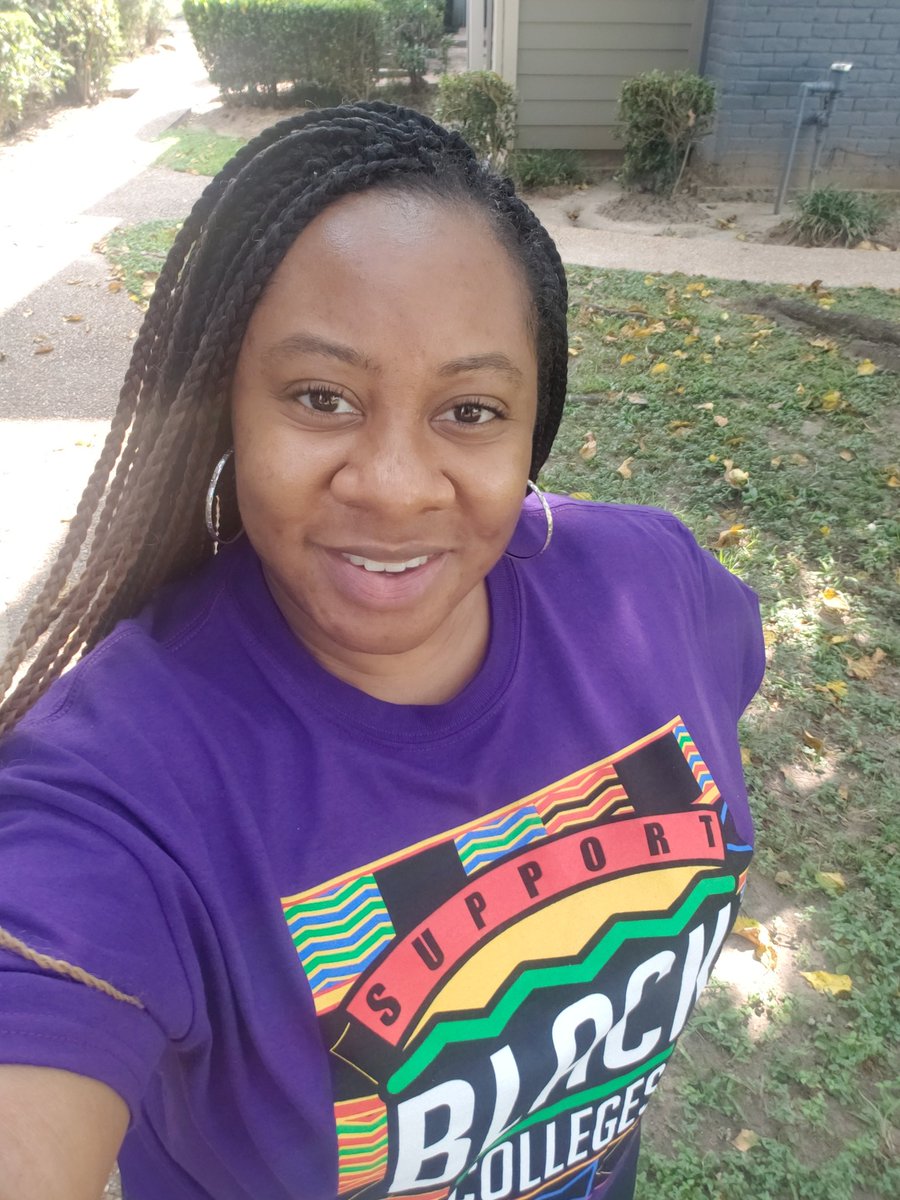 SiwelBusiness's tweet photo. I laced up and hit the pavement today with @thethsbsu and @UNCFHouston for the first ever #UNCFVirtual Scholarship Walk!  #LaceUp4UNCF #SupportHBCUs #ReachOneTeachOne https://t.co/LiSyMtFNU7
