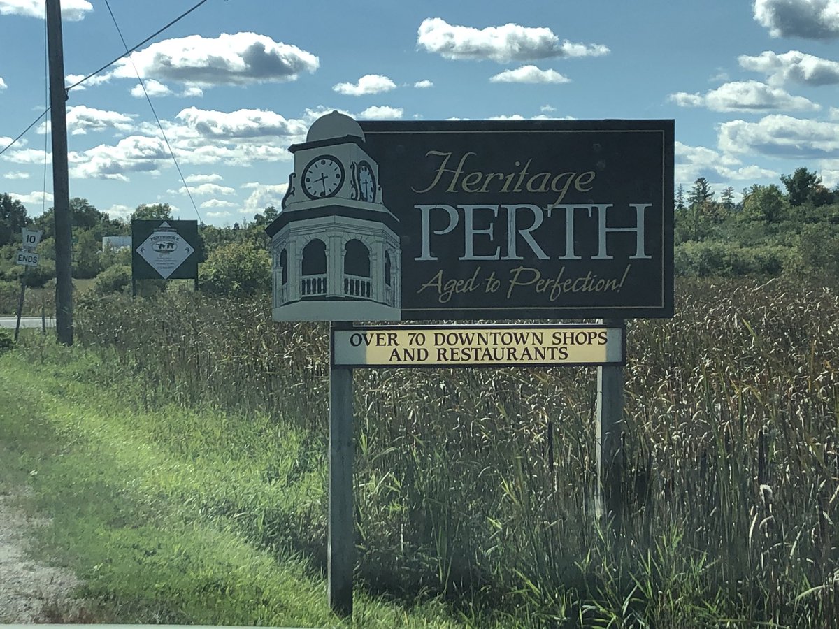 MikeWil32606343's tweet photo. #roadTrip #wanderingweekends with lots of stops and sightseeing!! #topshelfdistillery moonshine https://t.co/7NSHETl9wk
