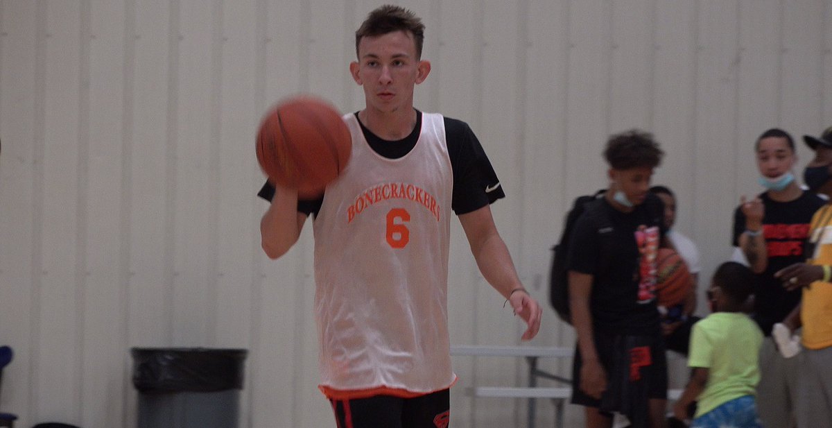 Evan_Flood's tweet photo. Jack Campion can go!

Summer highlights of the 2022 point guard. 

@WisconsinPGC 

https://t.co/UtDlBJqV5o https://t.co/IgqhV8bZNX
