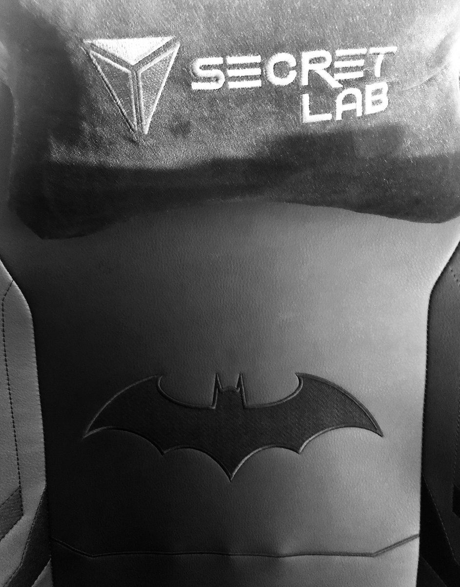 thedrewseph's tweet photo. Apparently today is #BatmanDay and I had no clue this morning when I put on my hoodie for the first time this season! Ironic!
Batman Day? More like Batman LIFE! #BatmanLife @secretlabchairs #SecretlabChairs #Batman https://t.co/WRAIDun6ob