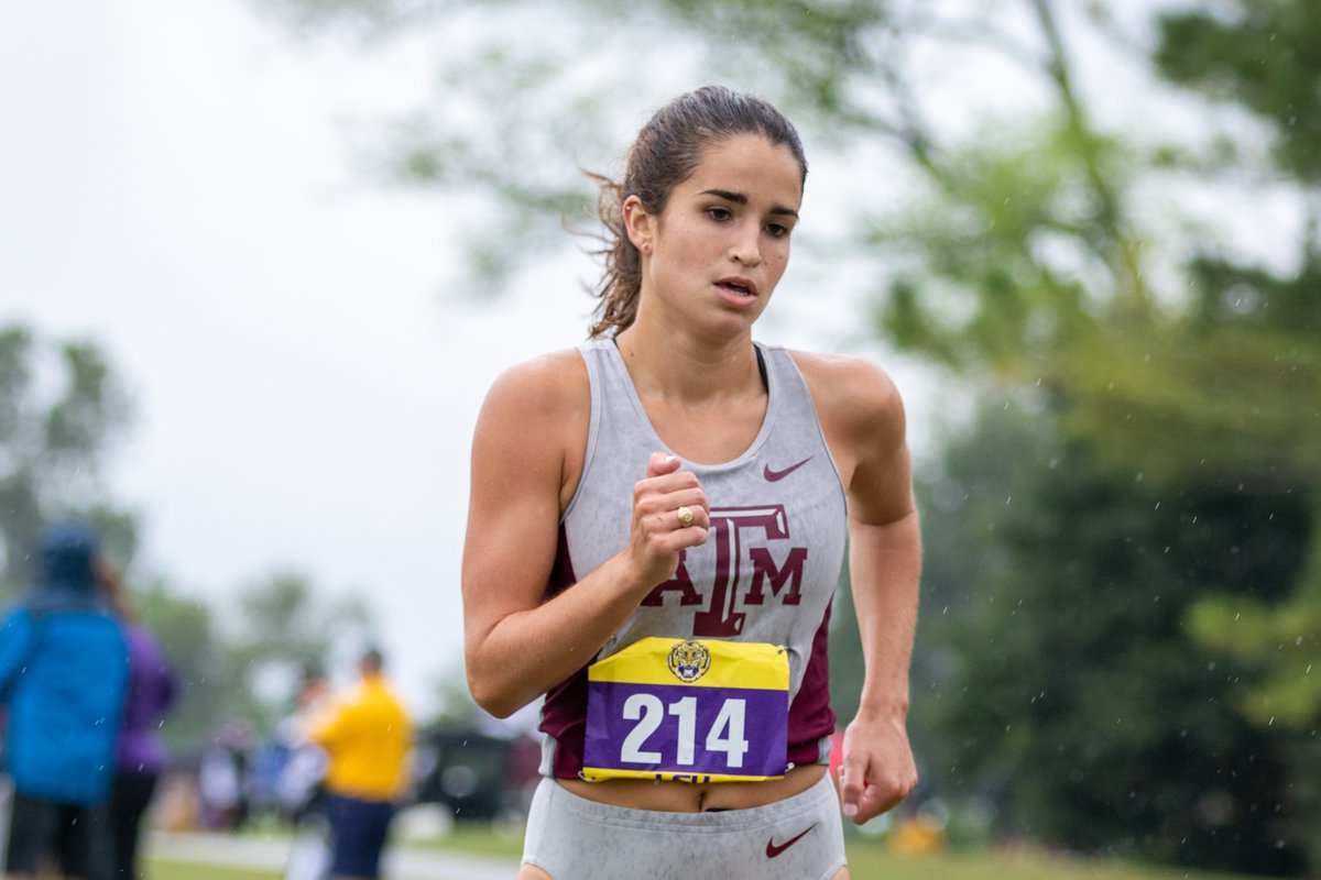 aggietfxc's tweet photo. *Crosses the finish line*

🗣 "Finished my first race with my Aggie ring!" - @julia_black1 

@AggieNetwork | #GigEm https://t.co/2uh0GluRkr