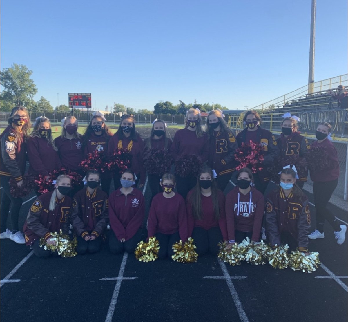 Riverview Varsity Cheer tweet media