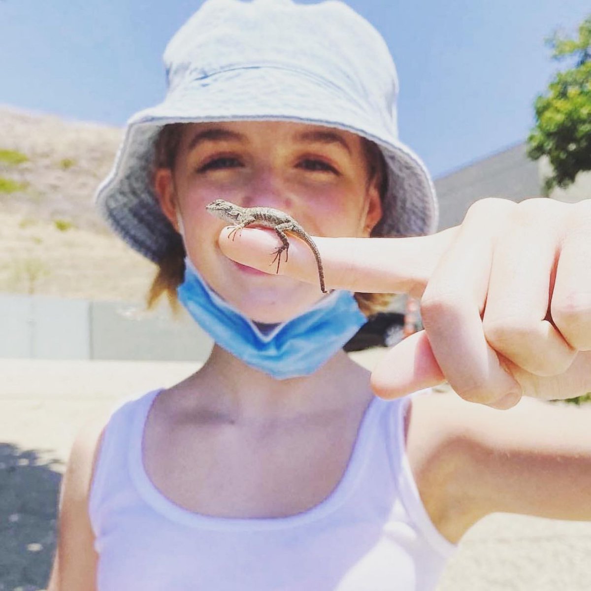 Mira ese simpático chiquitín 💕