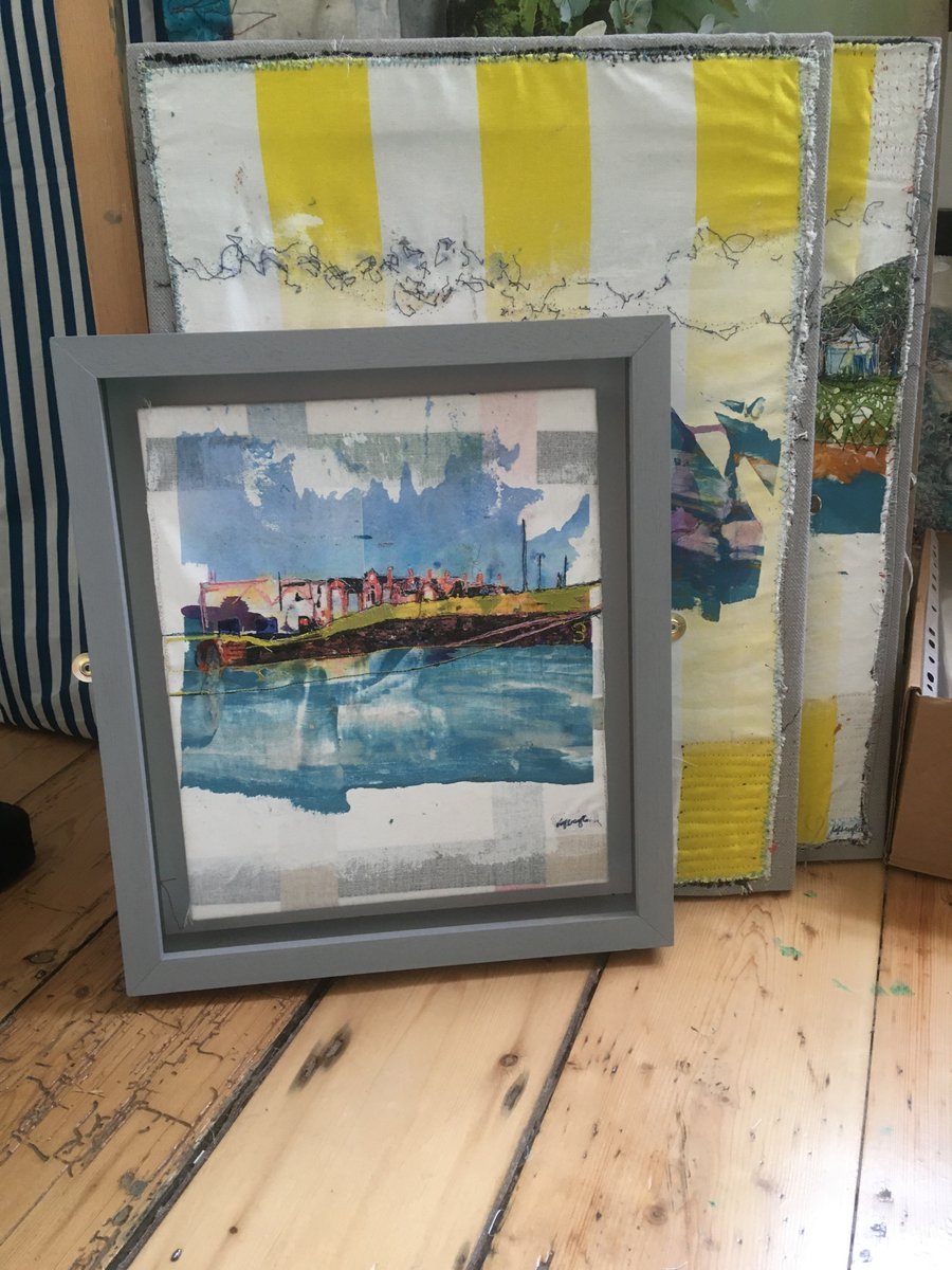 HafWeighton's tweet photo. As part of #artistsupportpledge selling this piece inspired by Barry Island, £200 (postage additional). 33 x 37 cm #barrybados #welshart #matthewburrowsstudio https://t.co/7B5ZkXbzb7