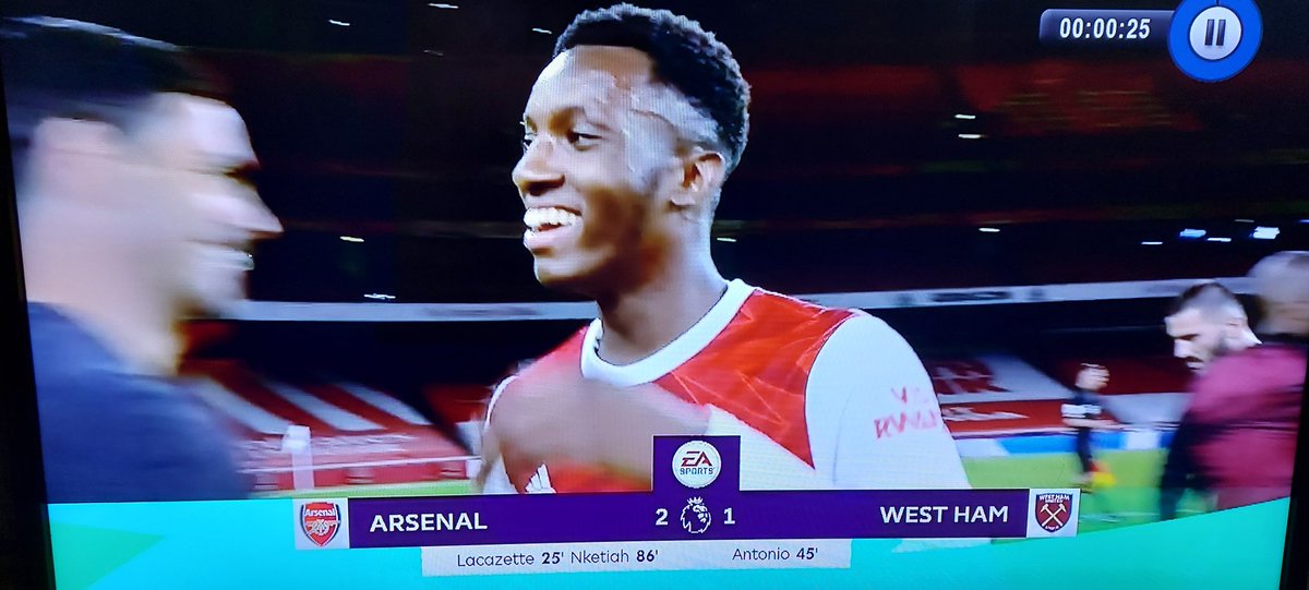 igonorlaw's tweet photo. #ARSWHU way to go Gunners. https://t.co/fY9awmfQMB