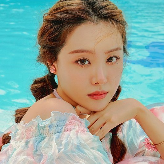 scrtarchive's tweet photo. jieun's make it love pics 💎 https://t.co/P9Cld3SNlf