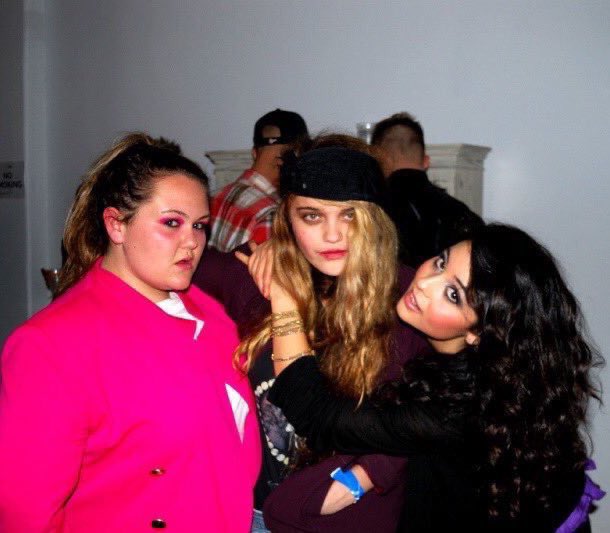 fuckethn's tweet image. she has lived a thousand lives