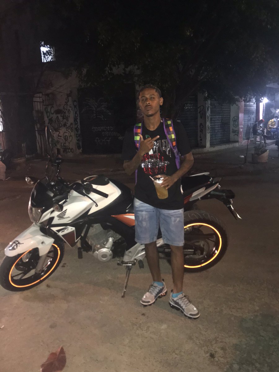 Filhodo_Deus's tweet photo. #Tbt de ontem muito pra frente #TropadoHomem 🦈⚡️🩸 https://t.co/Q3LV9E1B2q