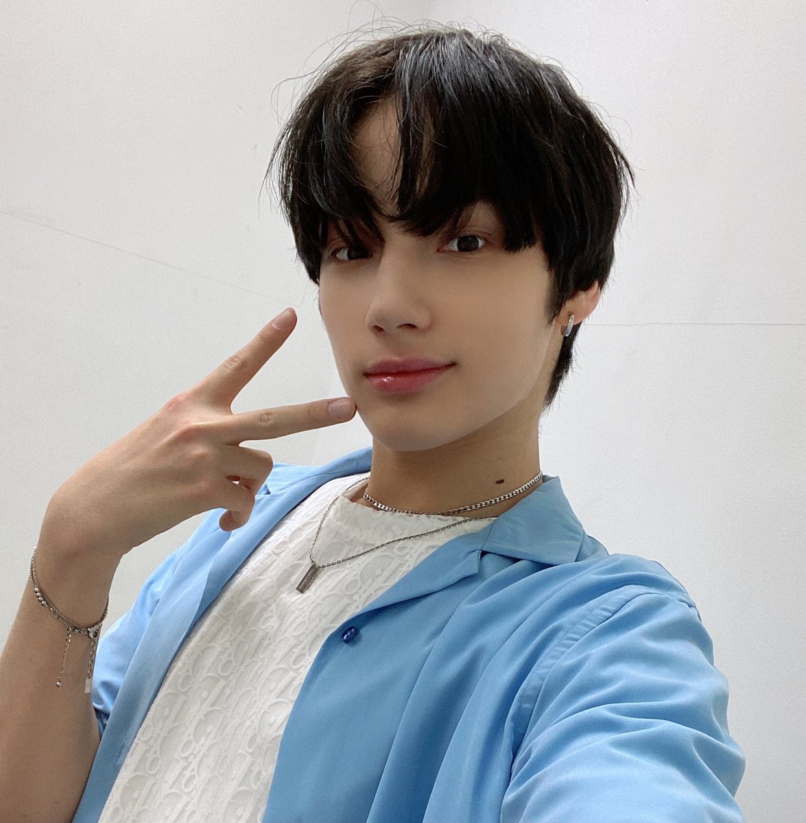 MOAWARDS__'s tweet photo. ♡ MEJOR HYUKA STAN ♡

PRIMER LUGAR: @_softhueningkai 
SEGUNDO LUGAR: @criesinsoftt 
TERCER LUGAR: @vqmpire 

¡Felicidades a los primeros lugares! 
Hyuka lxs adora a cada unx por apoyarlo cada día. Recuerden que no hay mejor ni peor stan y esto se trata de entretenimiento. ✨ https://t.co/WJFfptxw4w