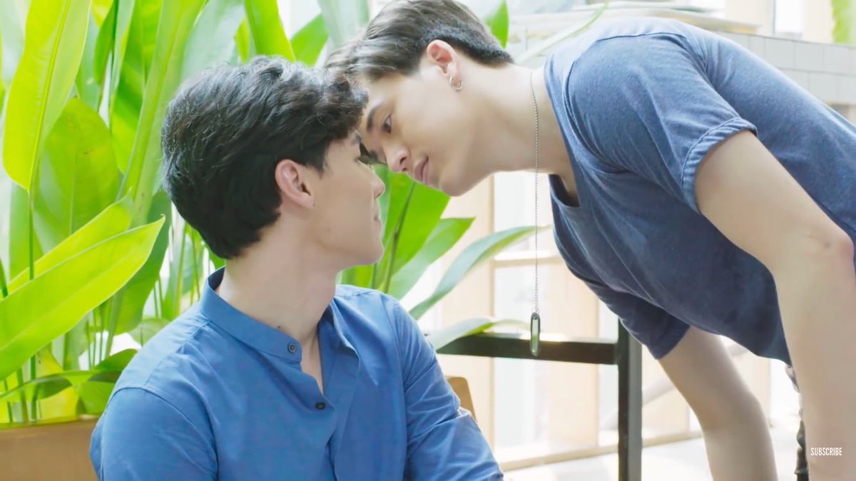 D17 - Favourite KissI choose it not only by how the character kiss each other (or how long) but also from how they build the tense, what story behind of their kiss, and all of those little things that make you feel butterfly inside your stomach (HA) #sunmork  #DarkBlueKiss