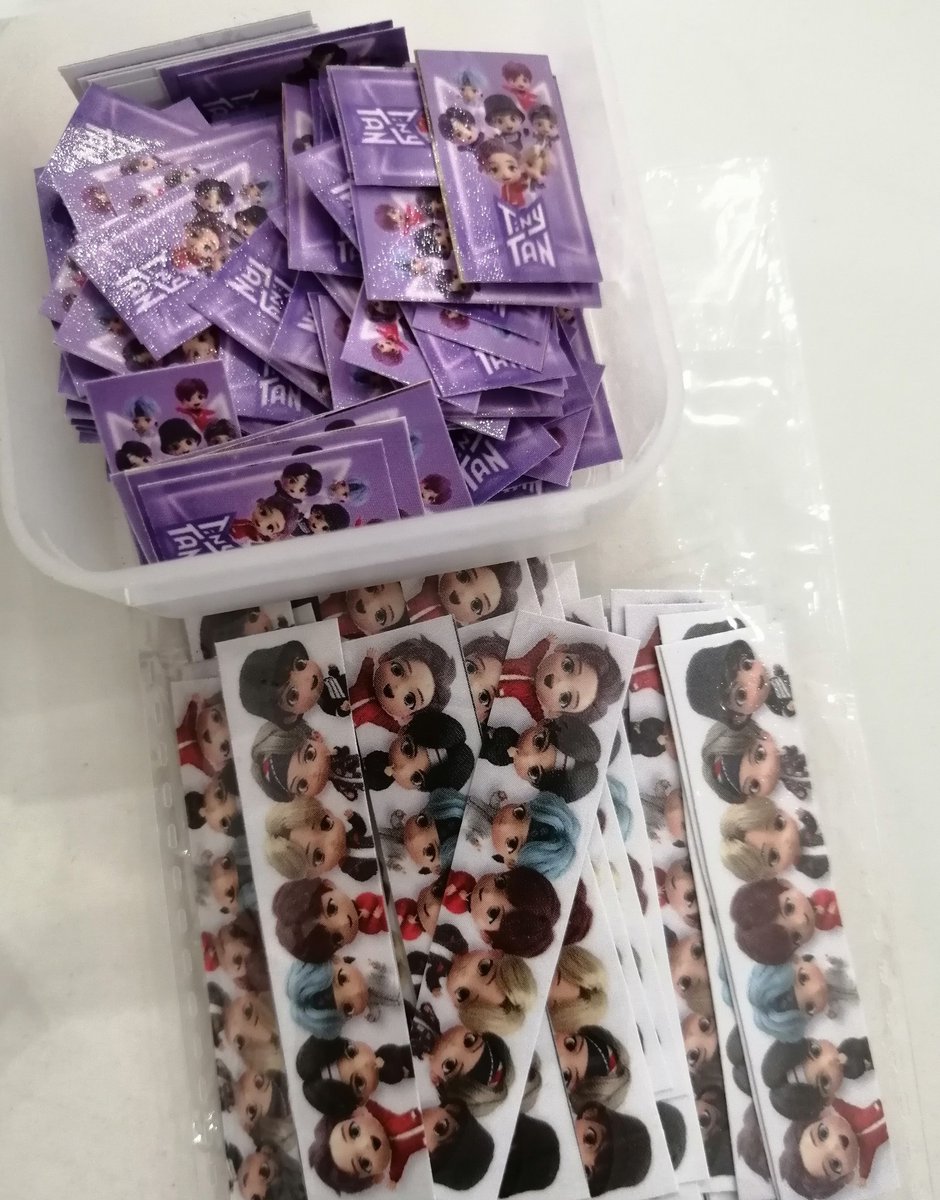 Limited freebies up for grab! Follow me 💜 &amp; show me as proof to get'em! I'm with <a href="/BeMyWingsBTS/">BeMyWings⁷</a> outside Chizu #SeptemberMYracleInMY
Refer to thread to know what I'm selling too!