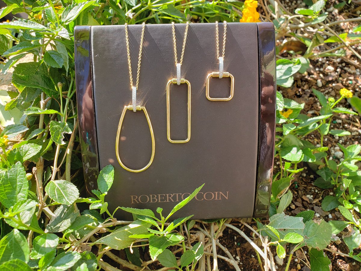 Let your wife know just how loved she is and do something extra special for her! #WifeAppreciationDay #RobertoCoin  #HandCrafted #Designer #ClassicaParisienne #Necklace #Diamonds #18ktgold  #love #family #WestonJewelers