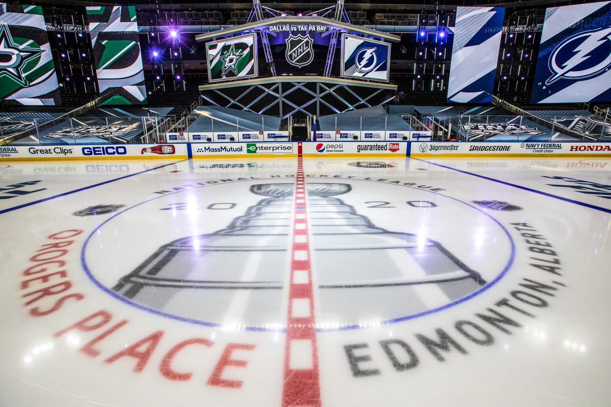 Fresh ice. 🤩

#StanleyCup | #GoBolts