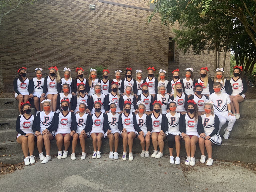 JackieRaley's tweet photo. Spreading the love &amp; kindness! 🥰 #cheersisters https://t.co/moQhVTne6m