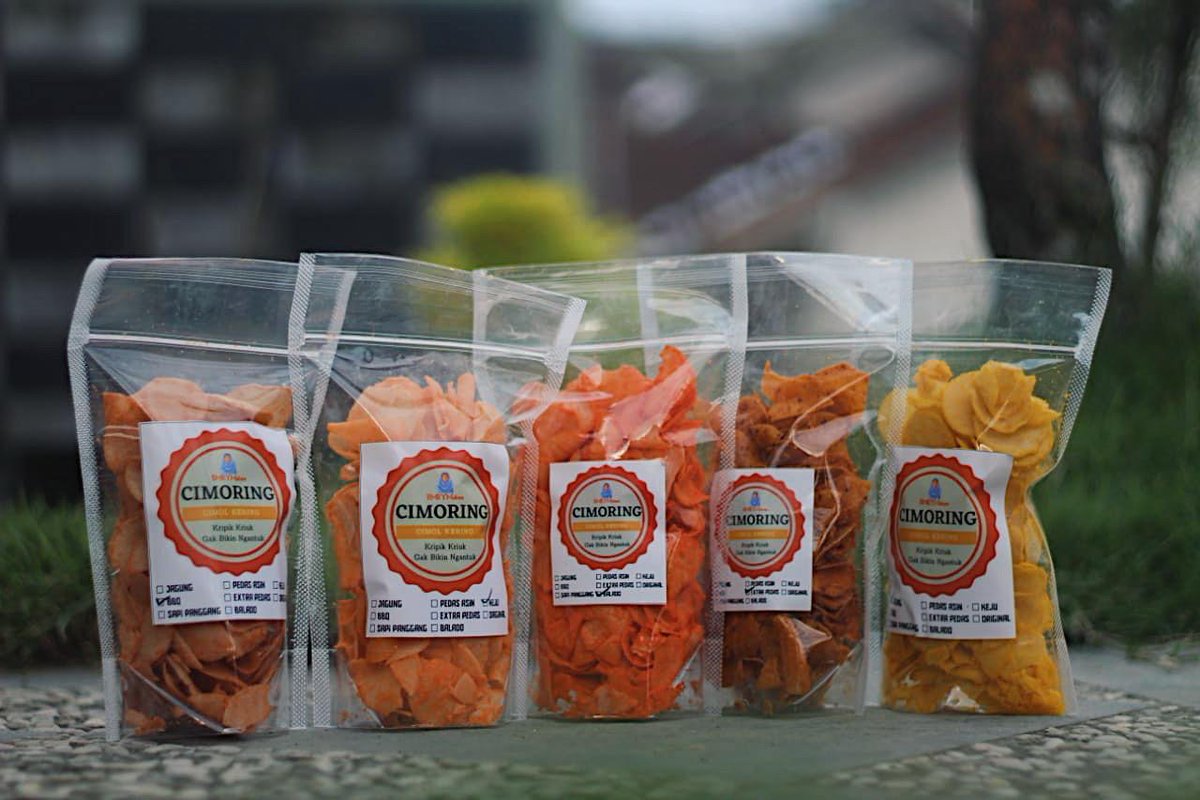 eleanoorisme's tweet photo. #TUMBASIKI
aku jualan keripik CIMORING harga 10K
tolong dilarisi yak
ini kemasan 100gr
Keripik super renyah dan gurih, cocok dijadiin temen setia
want it? DM ya
Salam ngunyahh ๐
#cimoring
#lapakjualan
#yukorder https://t.co/OsapekdyUA